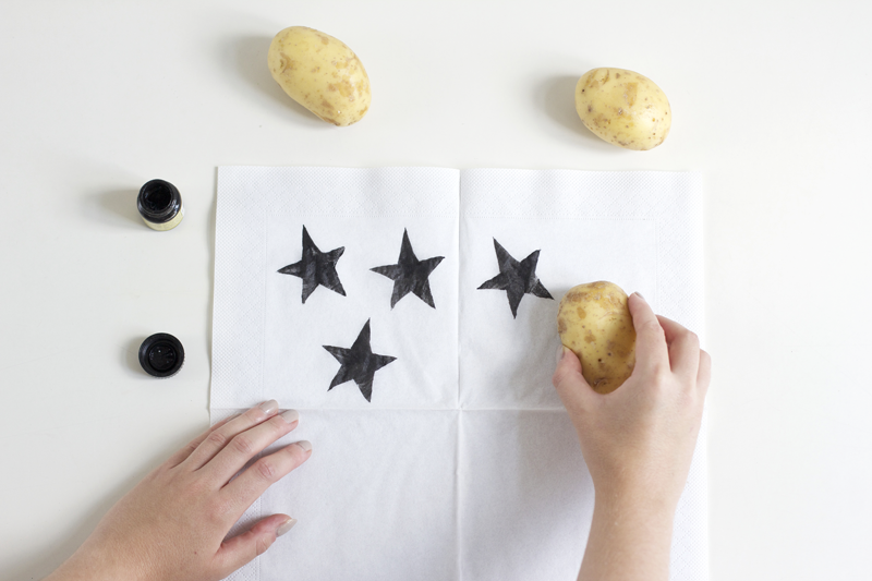 Stempel aus Kartoffeln leicht selbermachen | we love handmade
