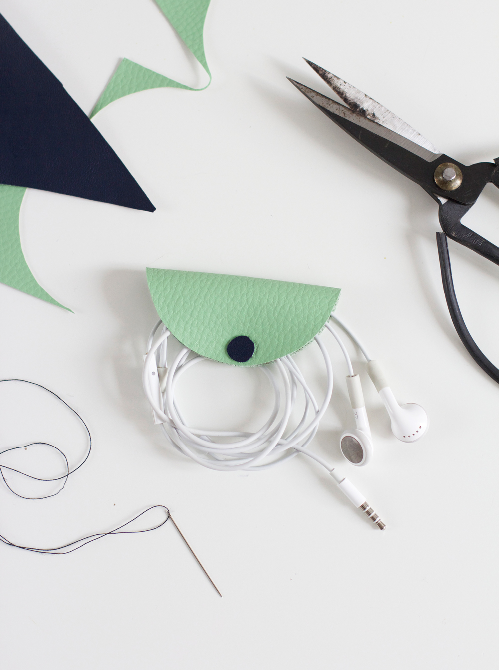 DIY: Kopfhörerhalter | we love handmade