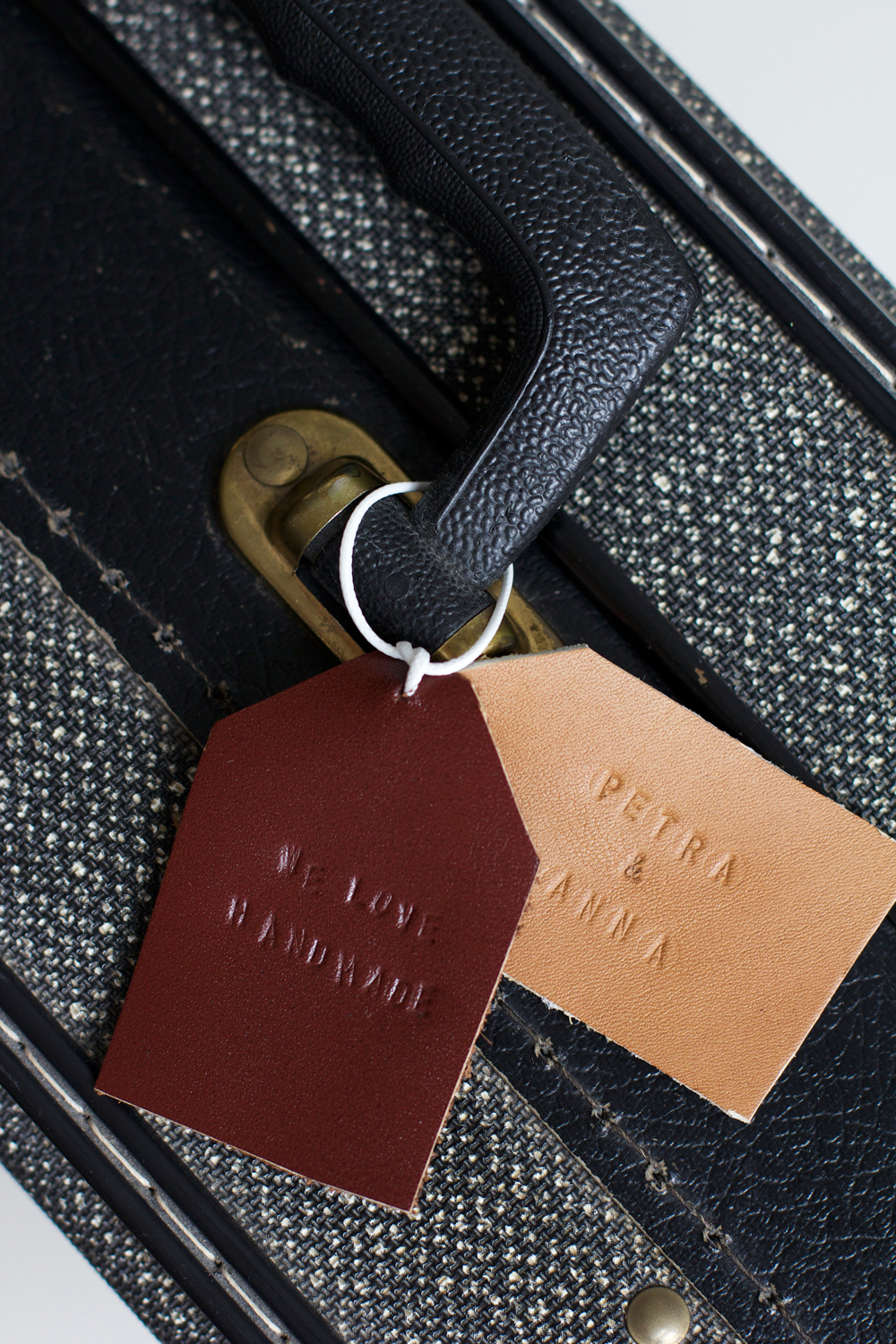 Kofferanhänger aus Leder | we love handmade