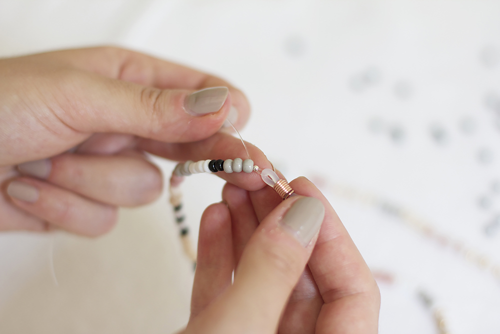 Brillenband mit Perlen: DIY | we love handmade