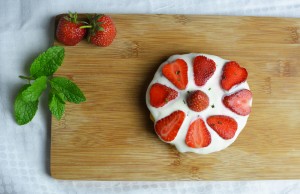 Rezept für Erdbeer-Minz-Törtchen | we love handmade