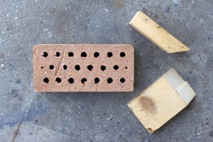 Ziegel mit Holzdach | we love handmade