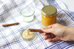Ausführliche DIY Anleitung für Honig-Gesichtsmaske