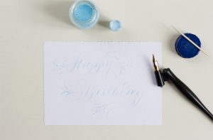 DIY: Kalligraphie Grußkarte mit Rubbelkrepp | we love handmade