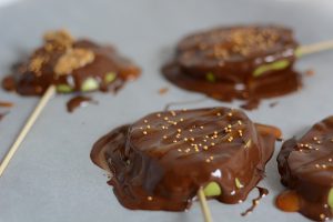 Apfel-Lollipops: Rezept | we love handmade