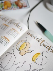 Mood Tracker Oktober | we love handmade