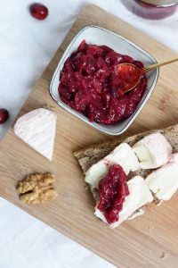 Cranberry-Zwiebel-Chutney: Käseplatte | we love handmade