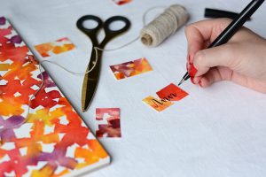 Brush Lettering Tischkärtchen | we love handmade