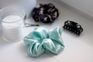 DIY: Scrunchie in Mint | we love handmade