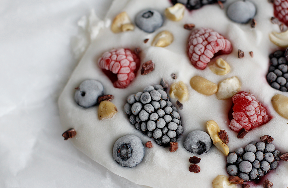 Rezept: Frozen Yogurt Bark vegan mit Beeren | we love handmade - we ...