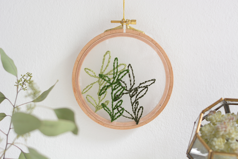 Minimalistisches Blätter-Stickbild DIY | we love handmade
