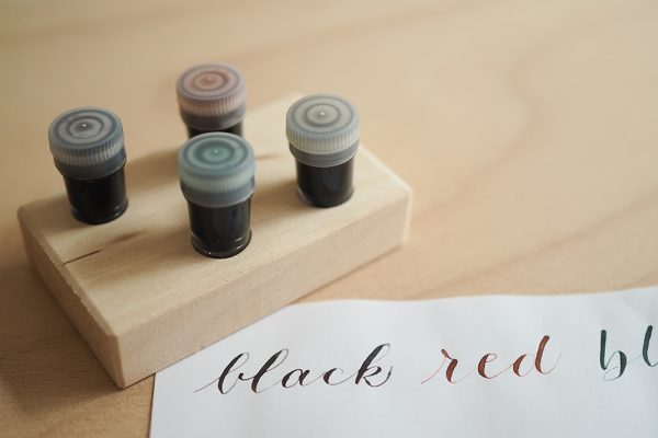 Dinky-Dip-Halter: Schreibtinten | we love handmade
