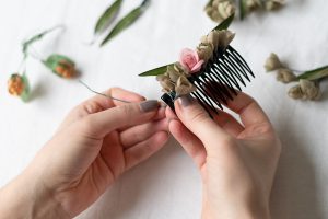 Haarspange mit Blumen: DIY | we love handmade