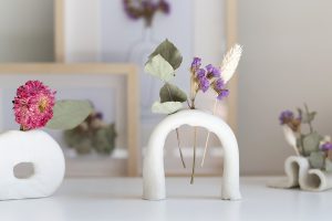Clay-Trockenblumen-Vasen: DIY | we love handmade