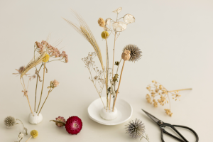 DIY: Trockenblumen-Display aus Modelliermasse | we love handmade