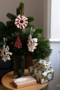Makramee-Weihnachtsbaumschmuck | we love handmade