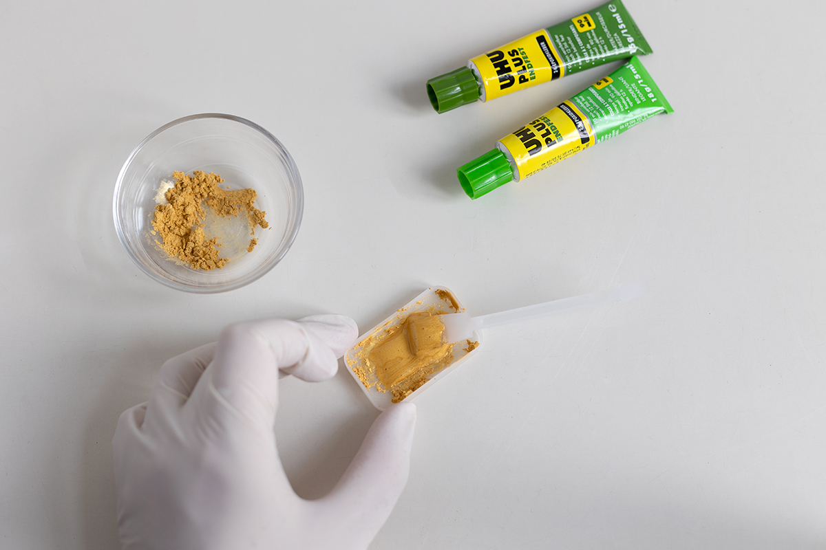 DIY: Kintsugi inspiriert - Gold Pigmente  vermischen | we love handmade