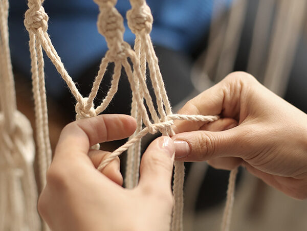 Kreativworkshops Wien April 2026 – Punch Needle & Makramee im 7. Bezirk | we love handmade