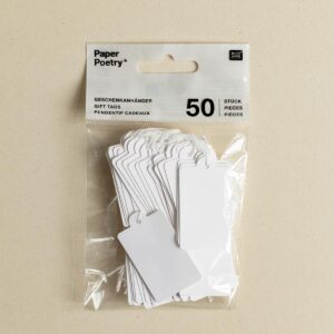 Packung mit 50 weißen Geschenkanhängern aus festem 300 g/m² Karton in klassischer Etikettenform mit Baumwollfaden von we love handmade