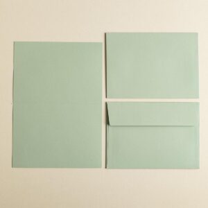Paper Poetry Luxury B6 Umschlag in Salbeigrün mit passender Klappkarte von we love handmade