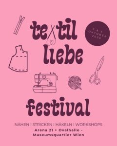 Rosa Veranstaltungsplakat für das Textilliebe Festival am 3. und 4. Oktober 2026 im MuseumsQuartier Wien mit Illustrationen von Nähutensilien.